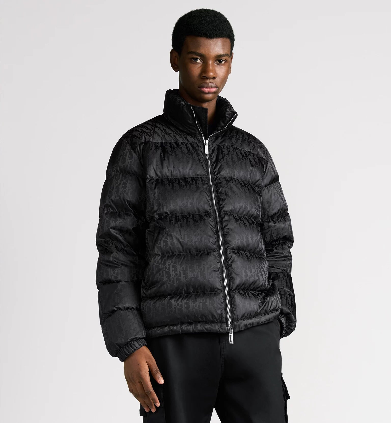 Eleganter Warmer 'D' Oblique Puffer Mantel Schwarz für Damen