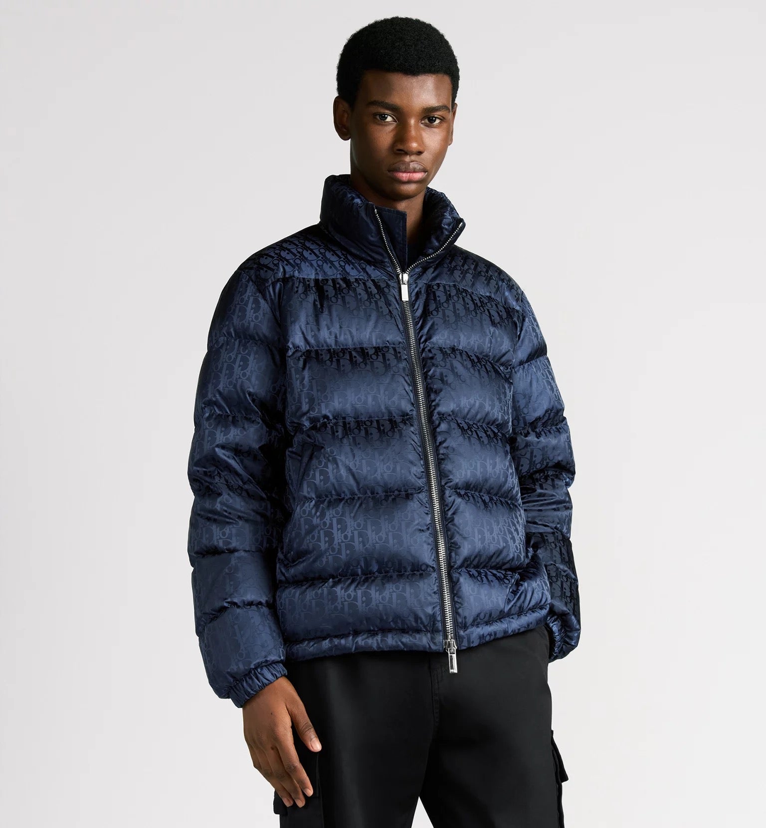 Stylische D Oblique Pufferjacke Blau: Warmer Winter-Chic für Damen