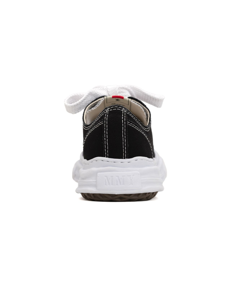 Hank Low-Top Sneaker