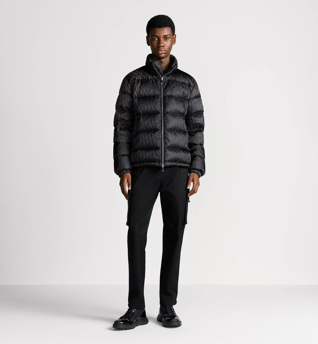 Eleganter Warmer 'D' Oblique Puffer Mantel Schwarz für Damen