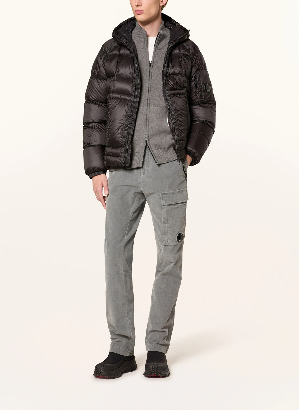Stilvolle Schwarze CP Pufferjacke für Herren – Warme, Modische Winterjacke
