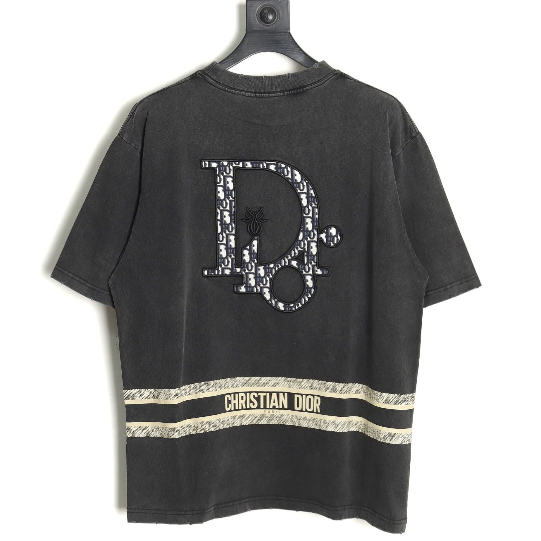 D T-Shirt