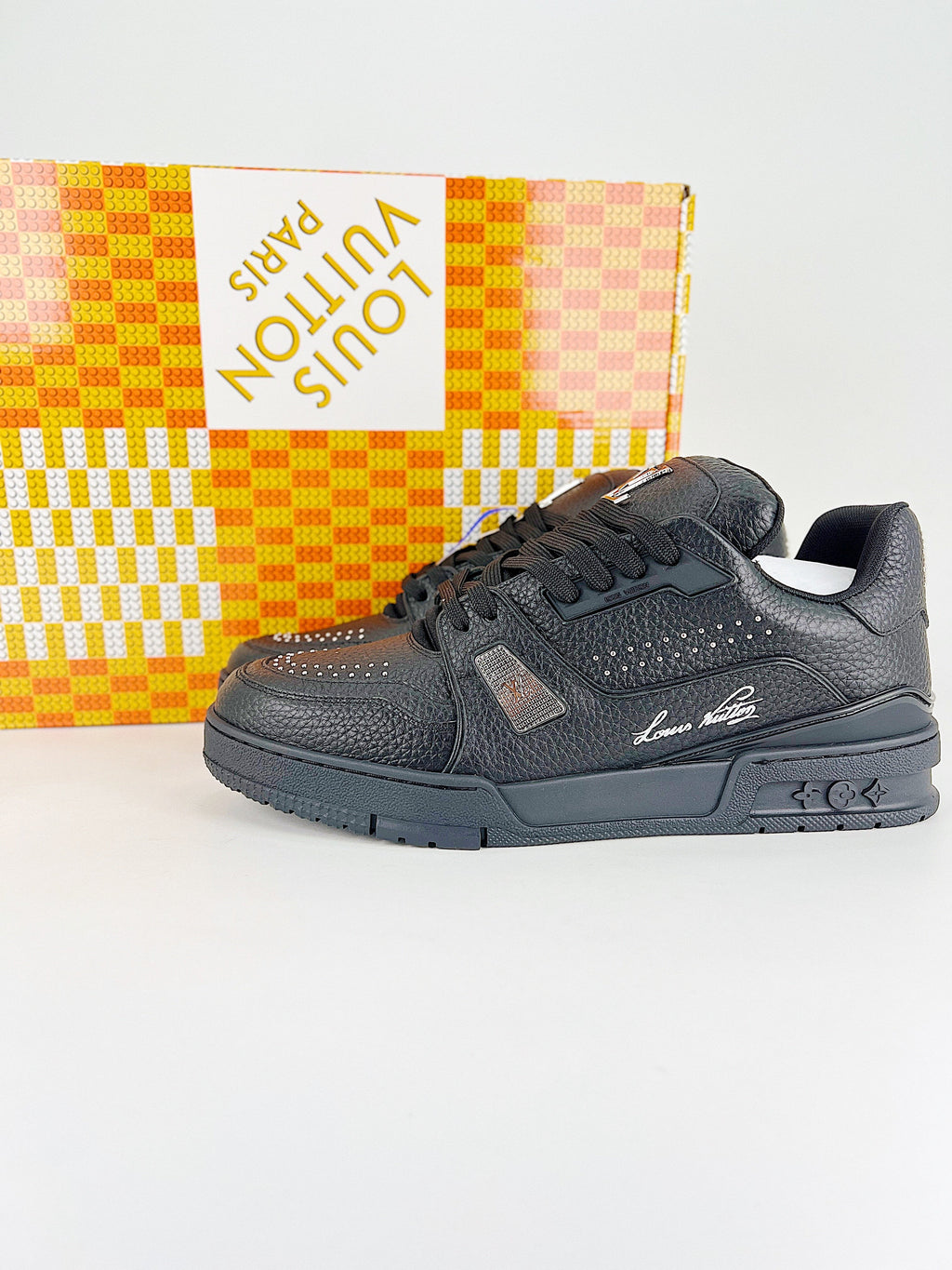 L Sneaker schwarz