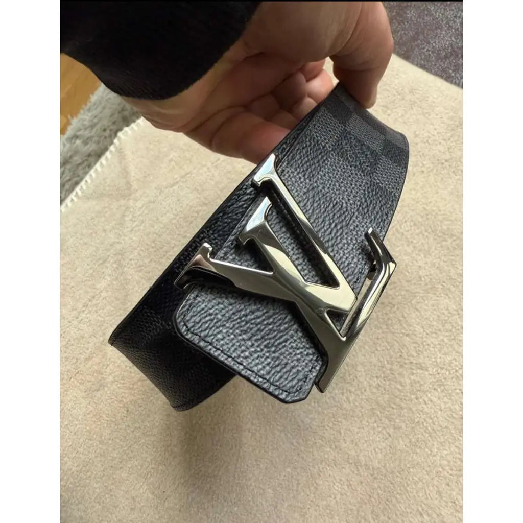 Eleganter LV-Gürtel V1: Stilvoller Ledergürtel für jeden Anlass