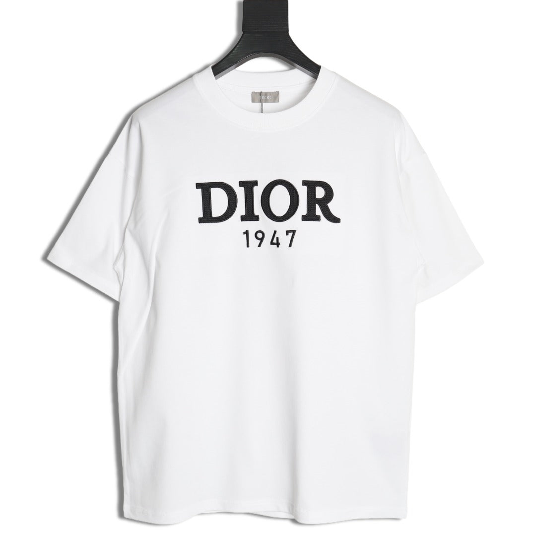 D T-Shirt