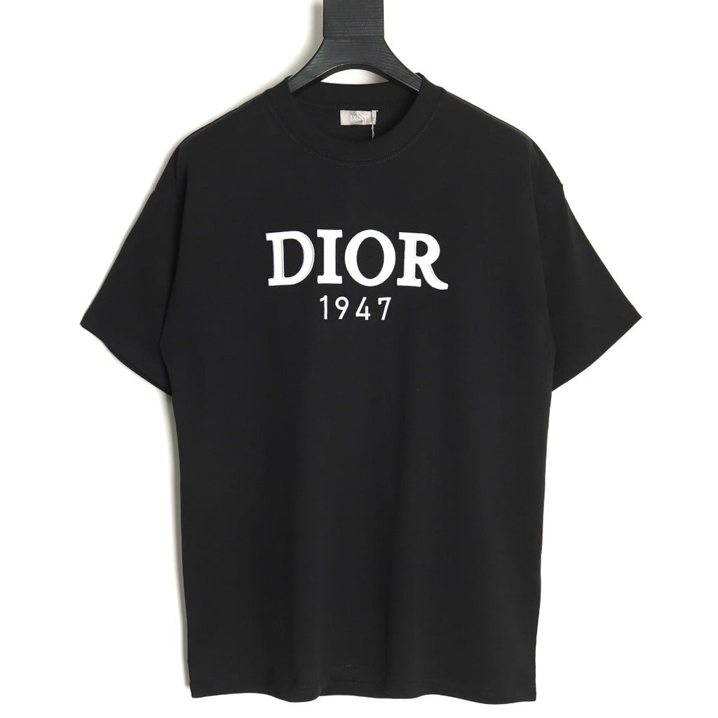 D T-Shirt