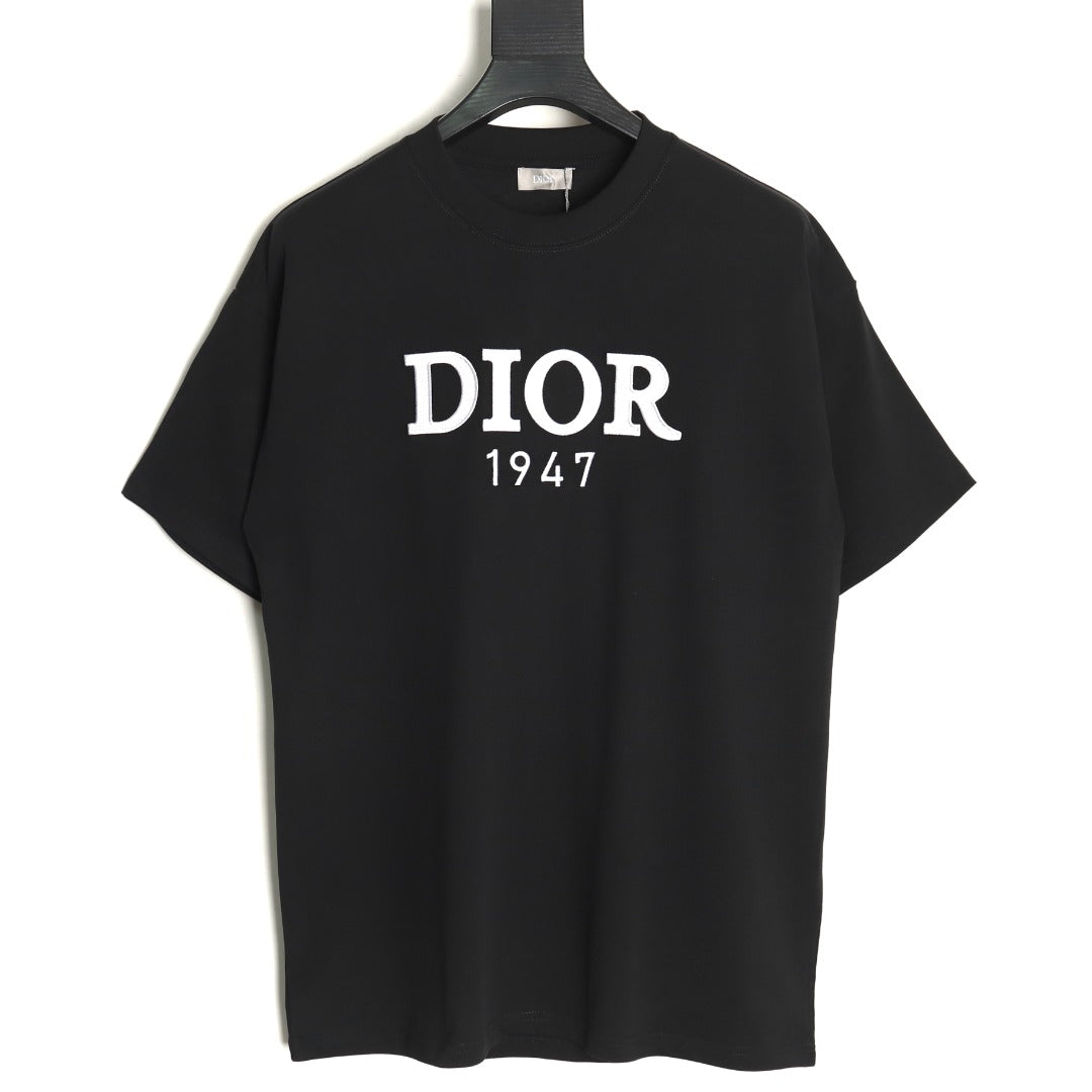 D T-Shirt