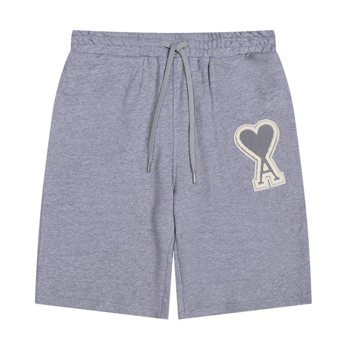 https://cdn.shopify.com/s/files/1/0901/0413/6028/files/ami-heart-shorts-854488.jpg?v=1743324148
