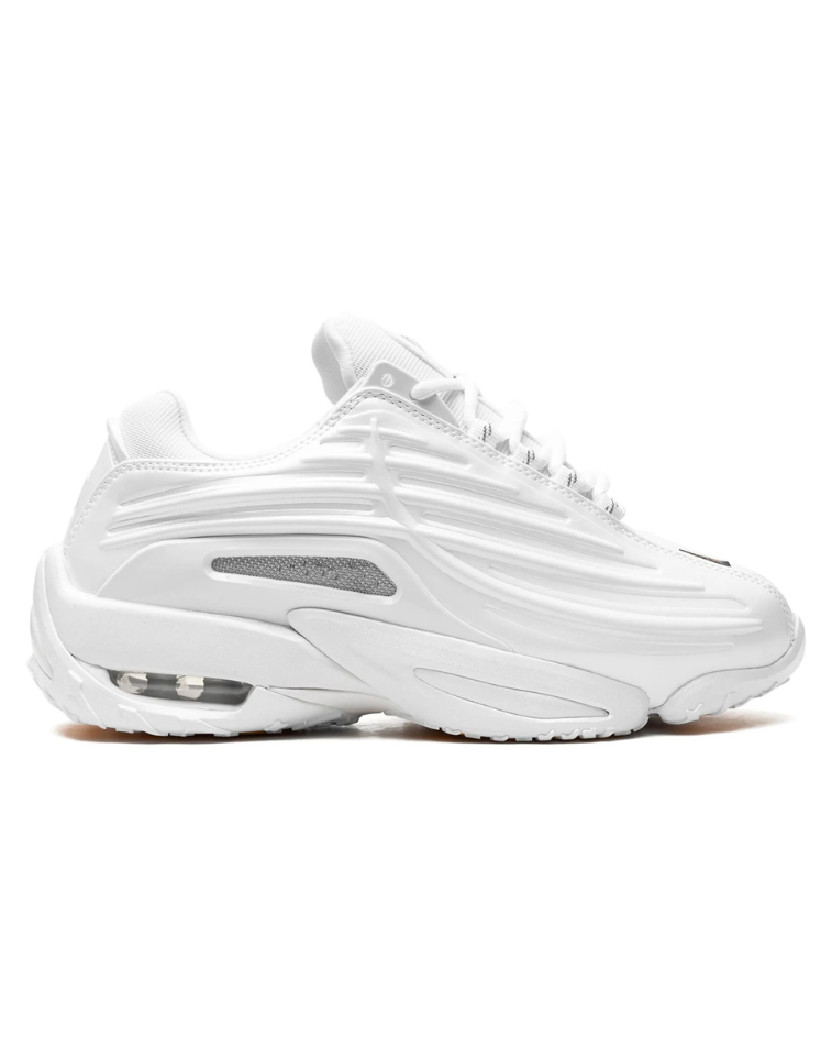 Ceres Essence Sneaker