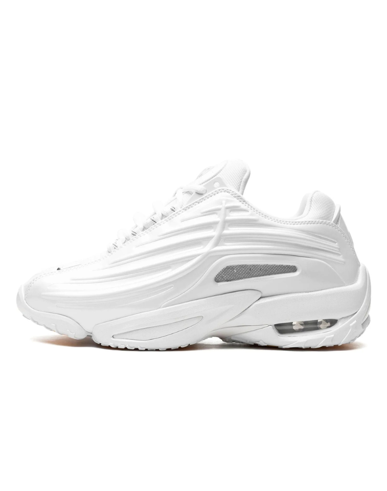 Ceres Essence Sneaker