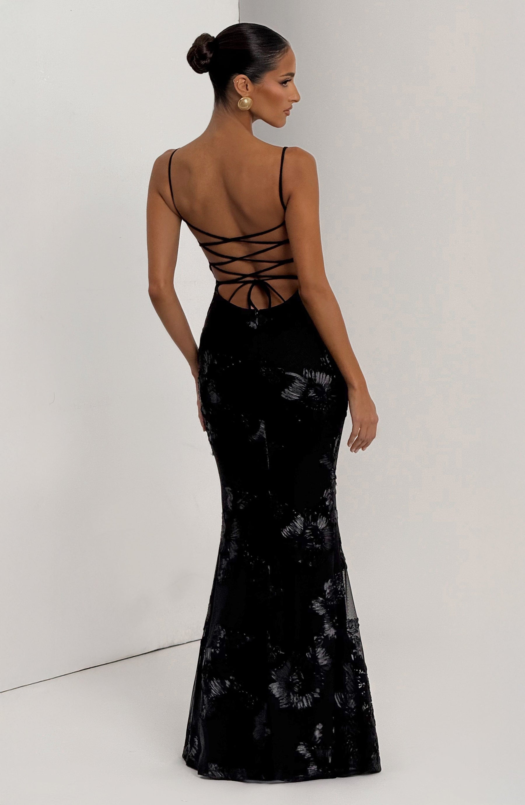 https://cdn.shopify.com/s/files/1/2060/7491/files/nefertiti-maxi-dress-black-dress-babyboo-fashion-1176348561.jpg?v=1756292396