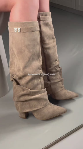 Bella Léa Shark Tall Boot Slouchy Design beige